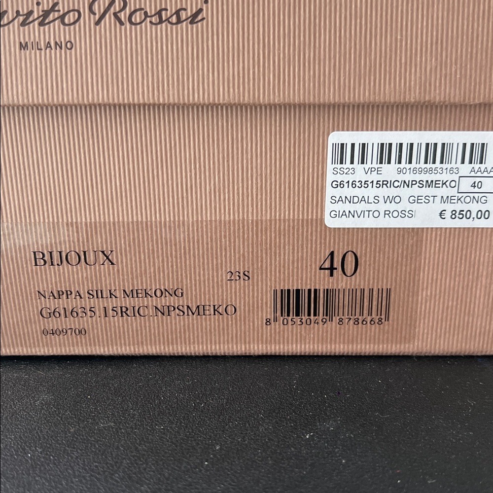 Gianvito Rossi Metallic Gold Heels - Picture 2 of 7